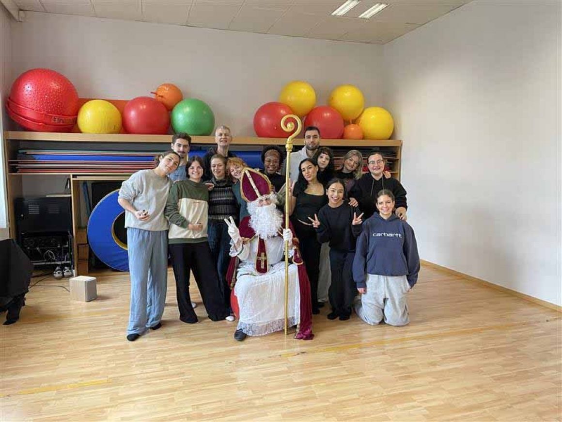 Saint Nicolas V Mag 02