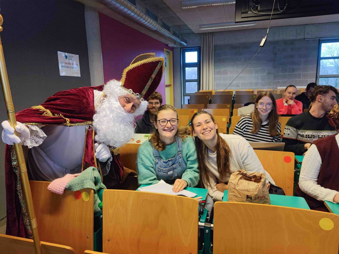 Saint Nicolas V Mag 04