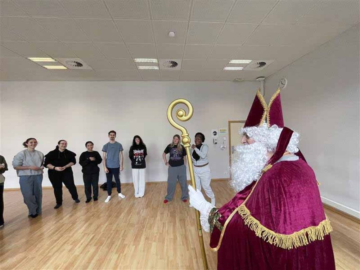 Saint Nicolas V Mag 08