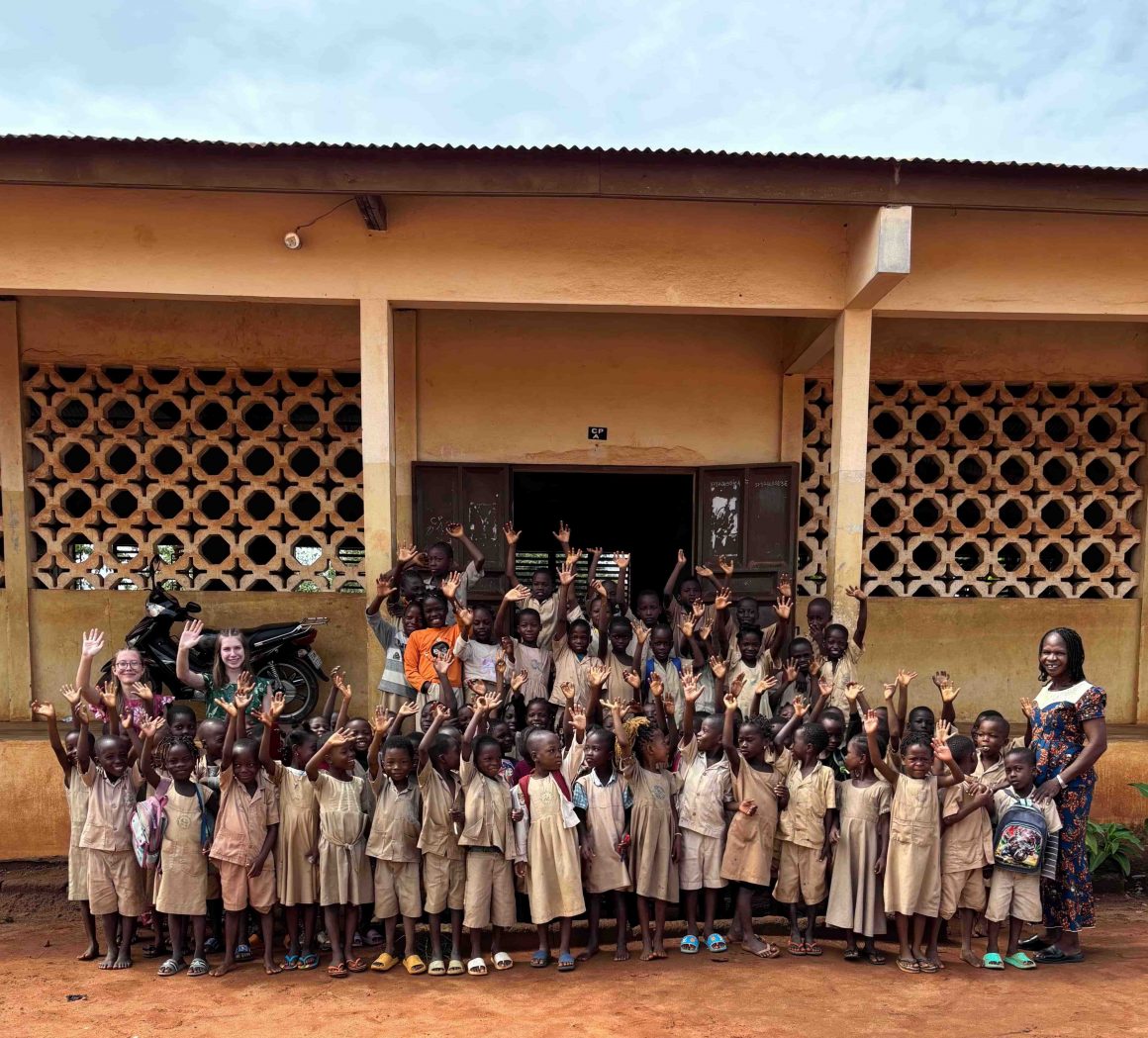 Tinywow Une classe du primaire 2 87482190