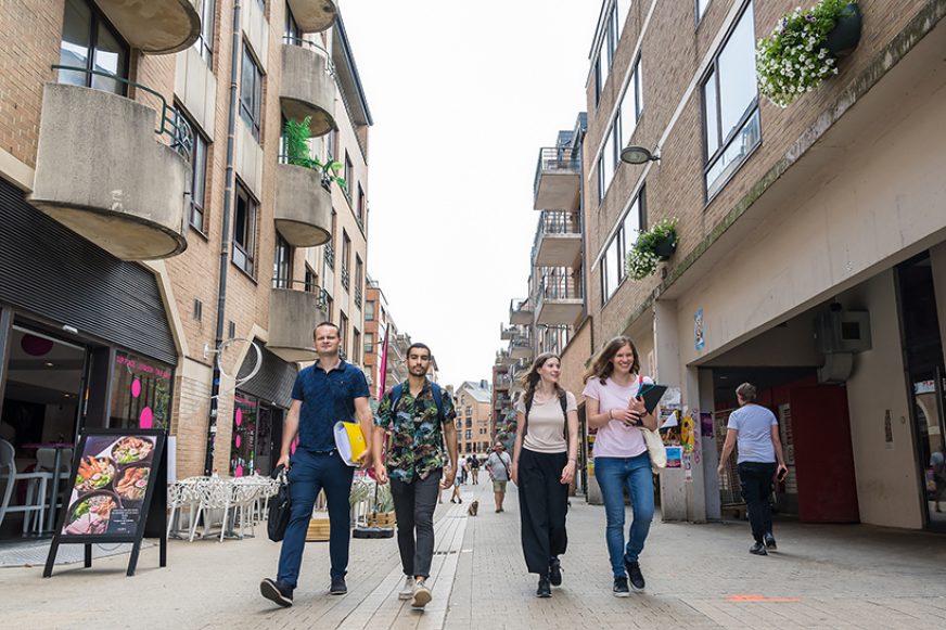 Espaces extérieurs hors du campus